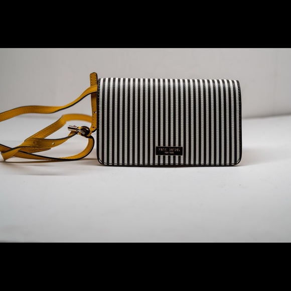 Henri Bendel yellow wallets for women - Picture 4 of 6